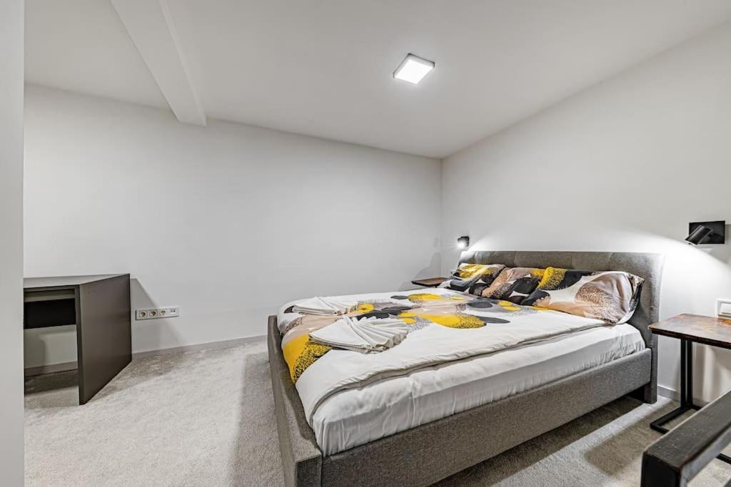 Chic Loft Bp: Industrial Gem Lejlighed Budapest Eksteriør billede